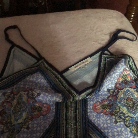 Brand new without tags asymmetrical flowy tribal tank F - Picture 8 of 8